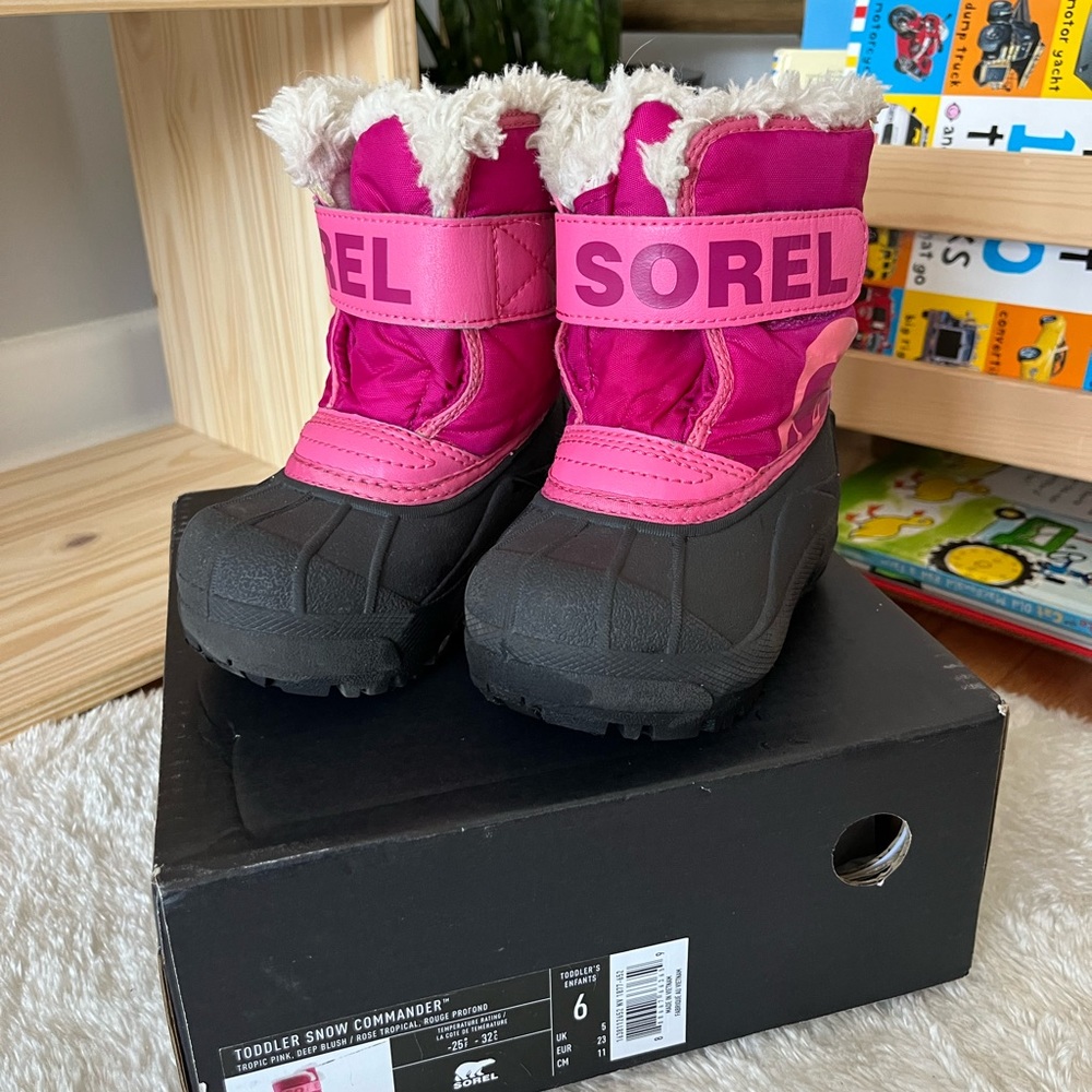 SOREL Toddler Size 6 Snow Commander